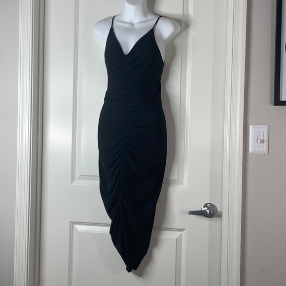 H&M Dresses & Skirts - H&M Chic Sassy Black Dress